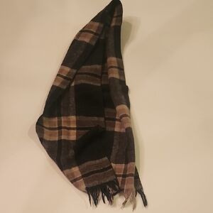 Plaid Scarf in Black and Brown